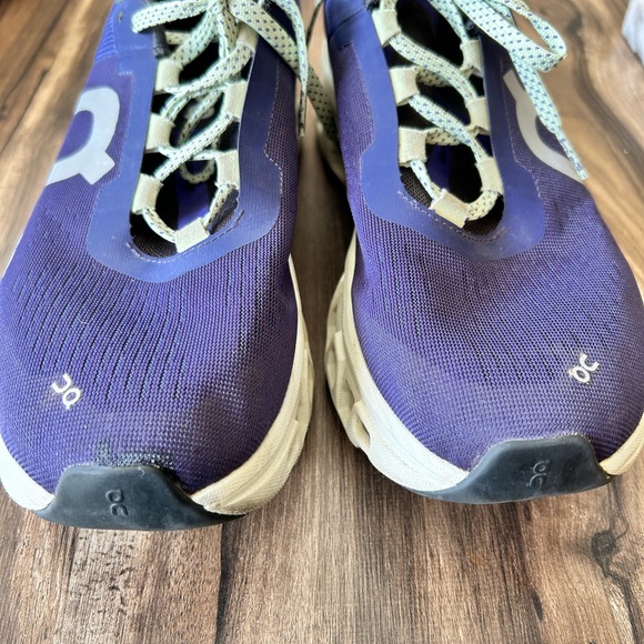 On cloud monster purple size 9 men’s. Good used condition. - Picture 2 of 8